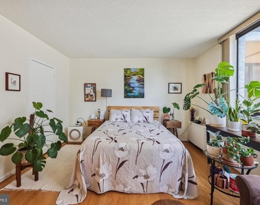 4242 East-west Highway - Photo Thumbnail 11