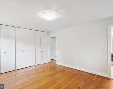 8206 Stone Trail Drive - Photo Thumbnail 23