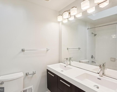 8206 Stone Trail Drive - Photo Thumbnail 34