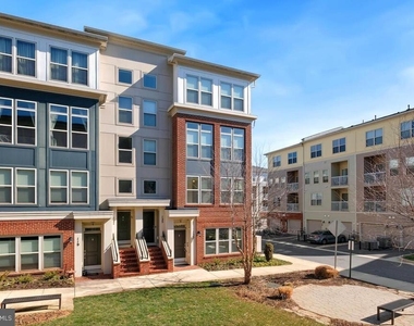 123 Copley Circle - Photo Thumbnail 1
