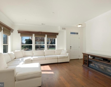 123 Copley Circle - Photo Thumbnail 5