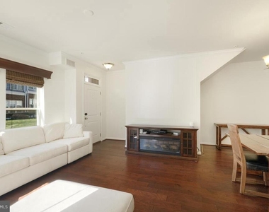 123 Copley Circle - Photo Thumbnail 6