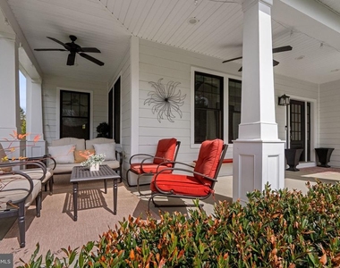 17601 Crystal Spring Terrace - Photo Thumbnail 2