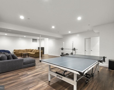 17601 Crystal Spring Terrace - Photo Thumbnail 30