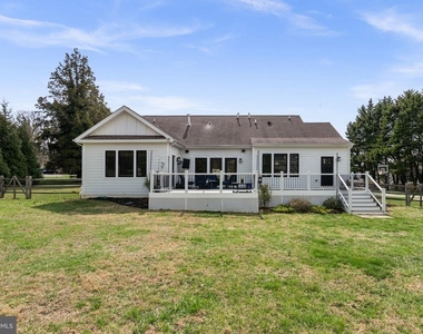 17601 Crystal Spring Terrace - Photo Thumbnail 42
