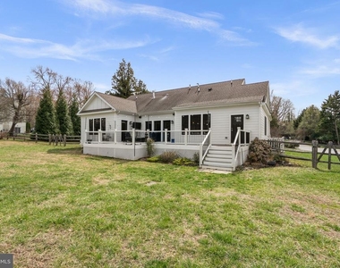 17601 Crystal Spring Terrace - Photo Thumbnail 41