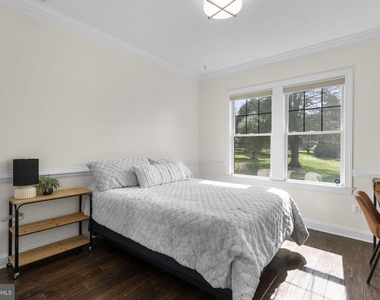 17601 Crystal Spring Terrace - Photo Thumbnail 27