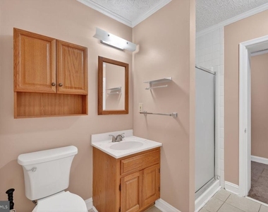 6013 Neilwood Drive - Photo Thumbnail 13