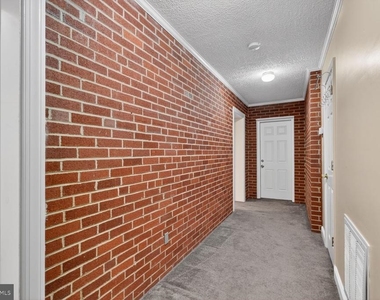6013 Neilwood Drive - Photo Thumbnail 1