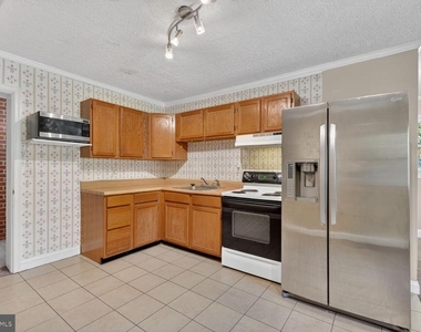 6013 Neilwood Drive - Photo Thumbnail 8