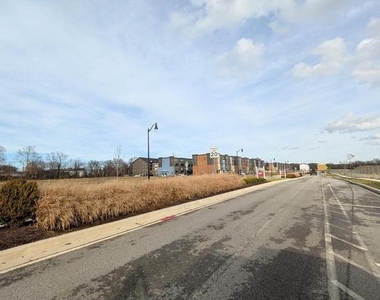 9926 Sir Barton Way Way - Photo Thumbnail 21