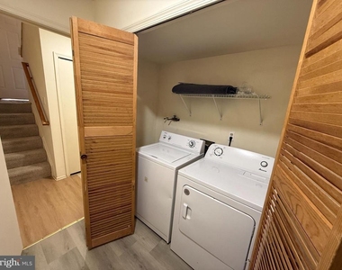4711 Leyden Way - Photo Thumbnail 14