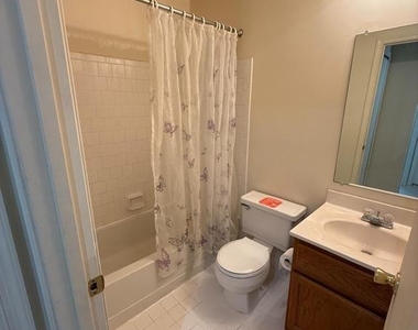 4711 Leyden Way - Photo Thumbnail 10