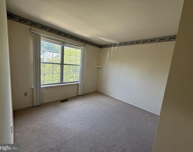 4711 Leyden Way - Photo Thumbnail 8