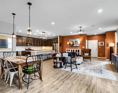 2432 Berryville Ln - Photo Thumbnail 5