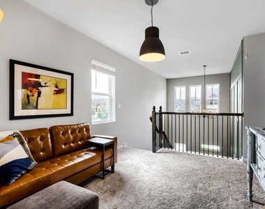 2432 Berryville Ln - Photo Thumbnail 10