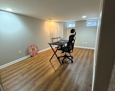 1746 S Hanover Street - Photo Thumbnail 15