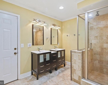 1723 Clarkson Street - Photo Thumbnail 19