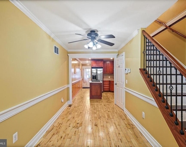 1723 Clarkson Street - Photo Thumbnail 5