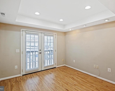 1723 Clarkson Street - Photo Thumbnail 17