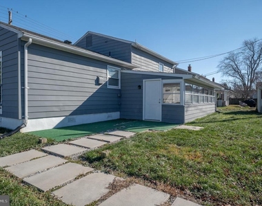 312 Hammonds Ferry - Photo Thumbnail 6
