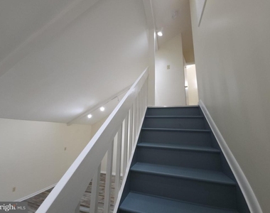 360 Hall Road - Photo Thumbnail 10