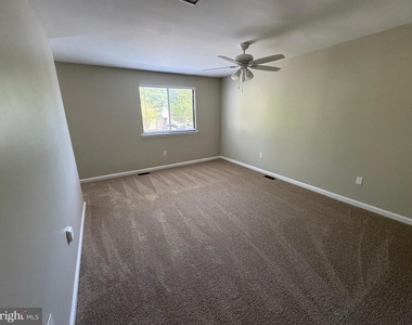 37 Rockwell Court - Photo Thumbnail 17
