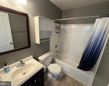 37 Rockwell Court - Photo Thumbnail 14