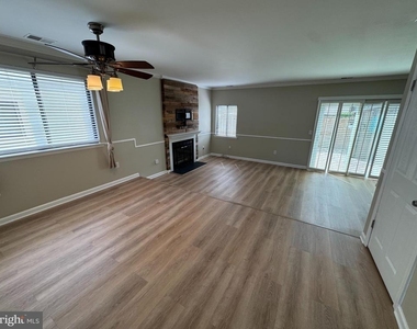 37 Rockwell Court - Photo Thumbnail 7
