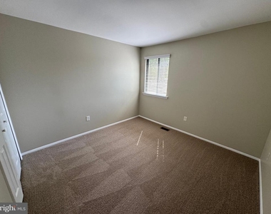 37 Rockwell Court - Photo Thumbnail 16