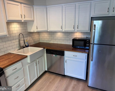 37 Rockwell Court - Photo Thumbnail 5