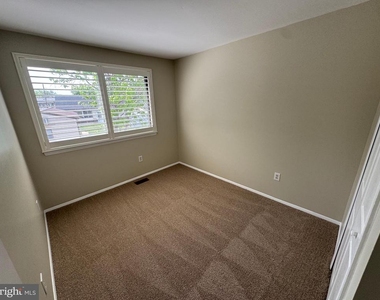 37 Rockwell Court - Photo Thumbnail 20