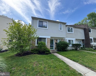 37 Rockwell Court - Photo Thumbnail 1