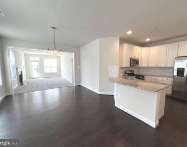 2634 Dragon Fly Way - Photo Thumbnail 4