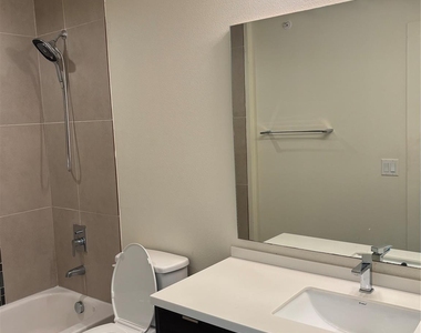 604 N Bluff Dr - Photo Thumbnail 26