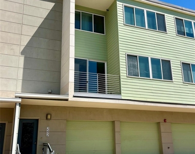 604 N Bluff Dr - Photo Thumbnail 6