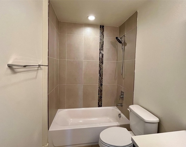 604 N Bluff Dr - Photo Thumbnail 19
