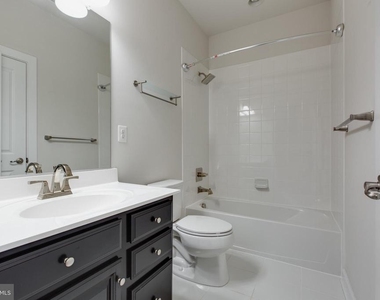 7311 Taylors Hill Lane - Photo Thumbnail 34