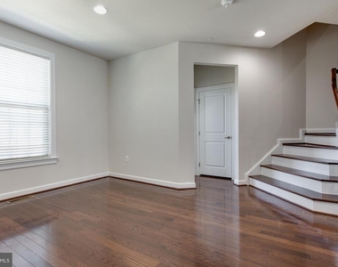 7311 Taylors Hill Lane - Photo Thumbnail 11