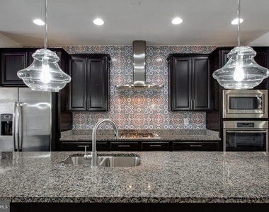 7311 Taylors Hill Lane - Photo Thumbnail 8