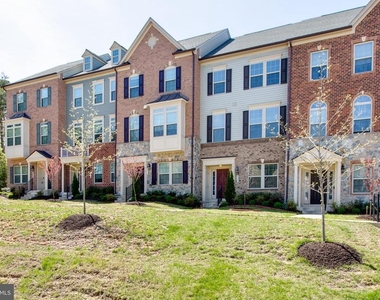 7311 Taylors Hill Lane - Photo Thumbnail 3