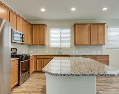 15912 Windroot St - Photo Thumbnail 13