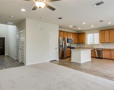 15912 Windroot St - Photo Thumbnail 9