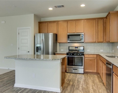 15912 Windroot St - Photo Thumbnail 12