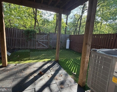 2251 Commissary Circle - Photo Thumbnail 2