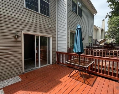 2251 Commissary Circle - Photo Thumbnail 20