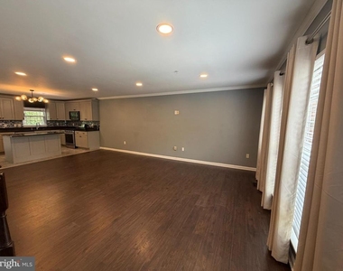 2251 Commissary Circle - Photo Thumbnail 15