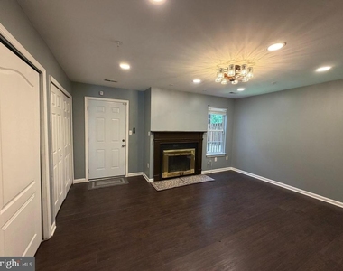 2251 Commissary Circle - Photo Thumbnail 9