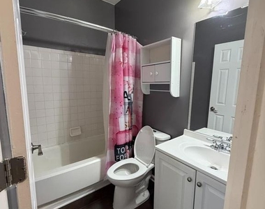 2251 Commissary Circle - Photo Thumbnail 26