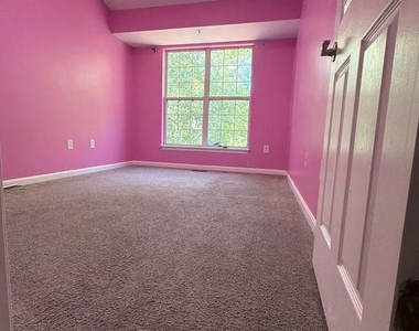 2251 Commissary Circle - Photo Thumbnail 3